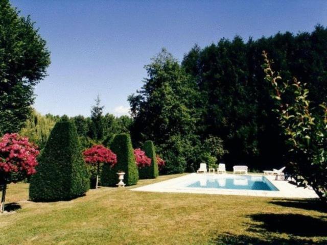 مبيت وإفطار Le Moulin De Francueil الغرفة الصورة